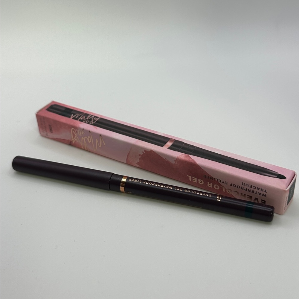 NIB  Mally XO Evercolor Gel Waterproof Eye Liner “Jade"